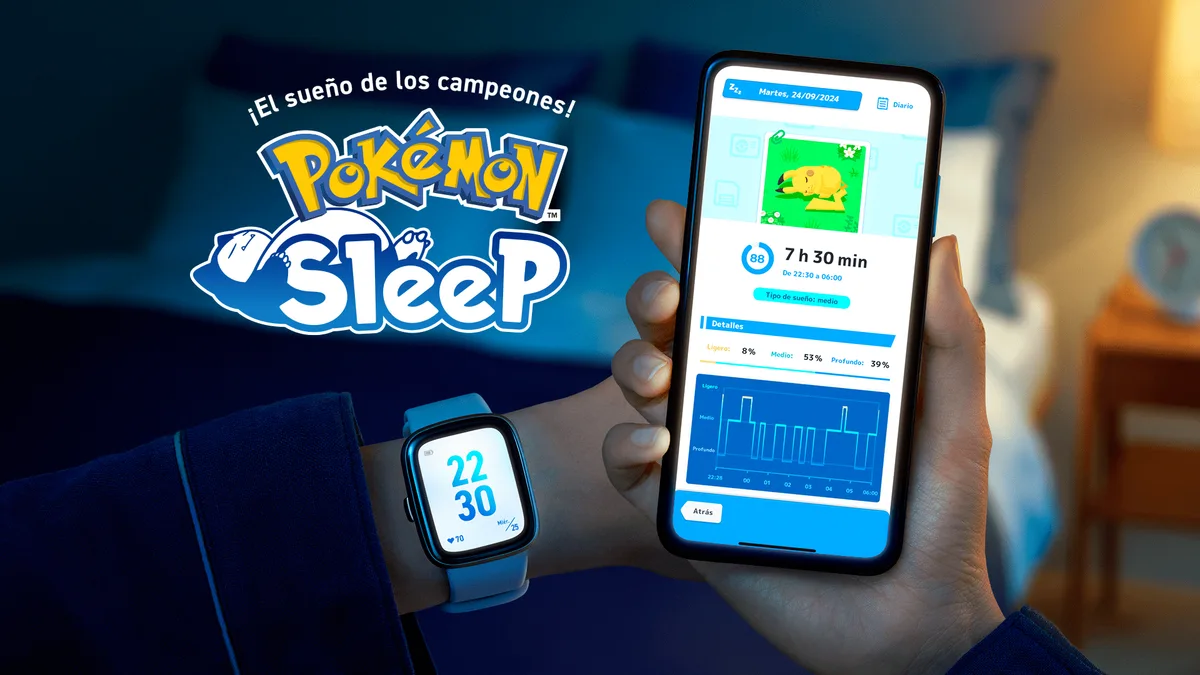 Pokémon Sleep muestra un registro de sueño en español en un teléfono junto a un reloj.